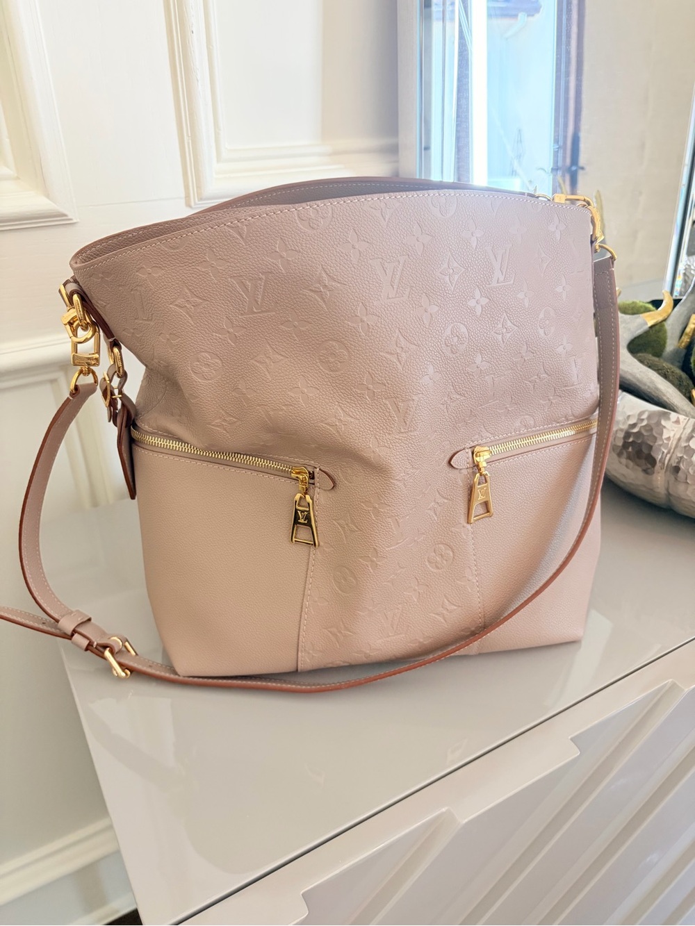 Louis Vuitton Mélie Monogram Empreinte Hobo Bag – Taupe Glace – Like New